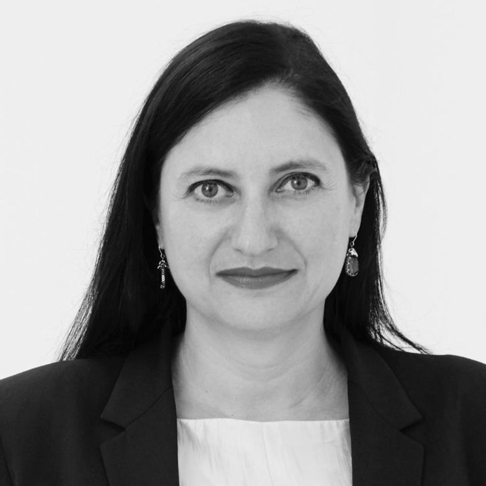 Andrea Hinteregger De Mayo
