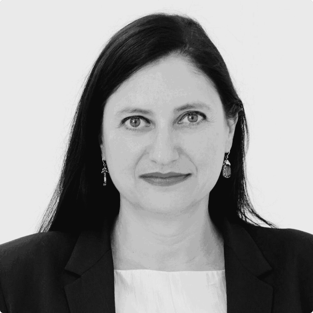 Andrea Hinteregger De Mayo